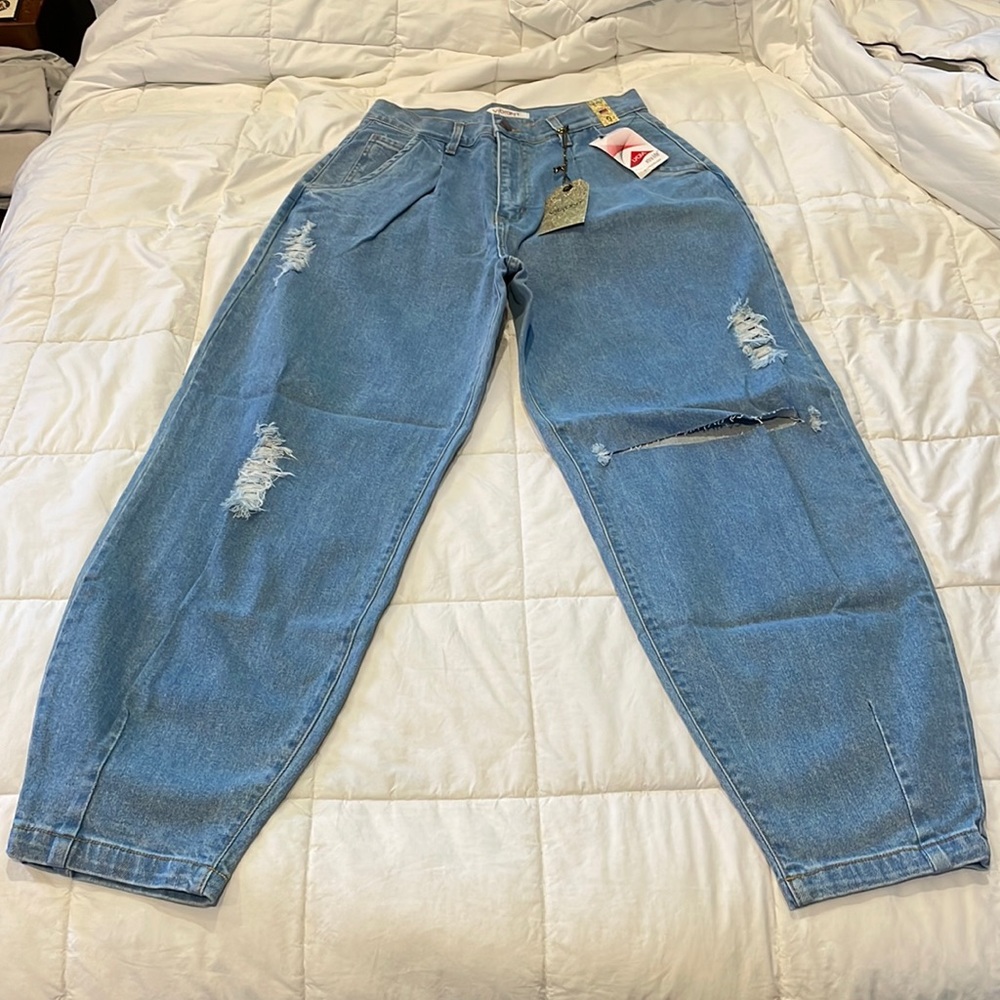 Brand new baggy high waisted jeans